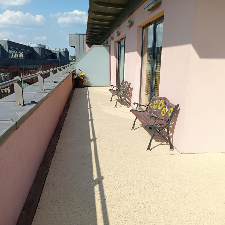 Apartament 80M2 Z 70M2 Tarasem -W Pelni Wyposazony - Wyjatkowe Centrum Miasta Włocławek Exterior foto